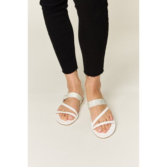 WILD DIVA Rhinestone Strappy Flat Sandals - Picture 2 of 6